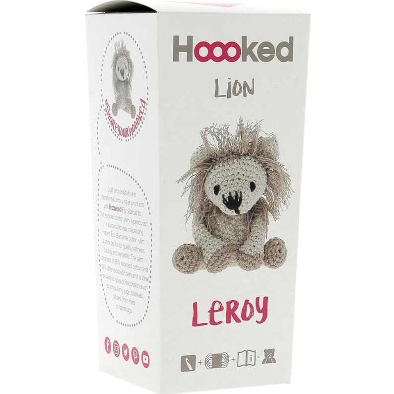 Puede incluir: Un kit de crochet para hacer un le&oacute;n llamado Leroy. El kit incluye hilo, un gancho de crochet e instrucciones. El le&oacute;n es beige y marr&oacute;n con la nariz negra.