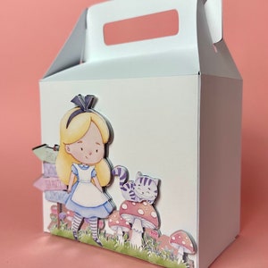 Alice in Wonderland favor box | Personalized Alice gable favor box | Alice in Wonderland party decorations | Alice in Wonderland theme party