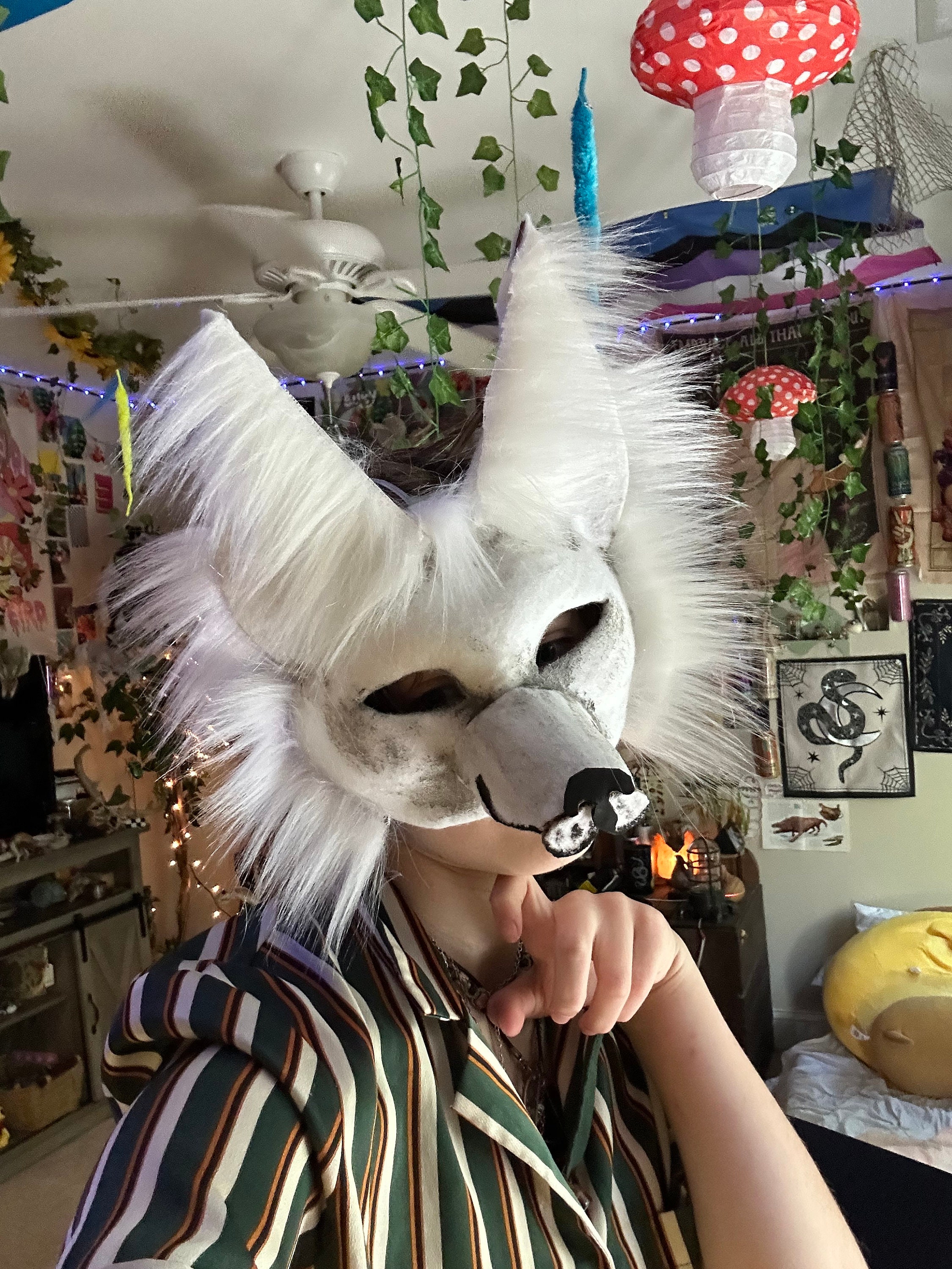 Arctic fox therian mask