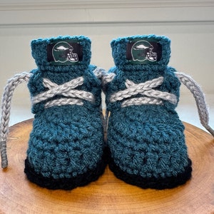 Philadelphia Eagles baby booties shoes slippers boots 6-12 months infant toddler quality NFL fan gear