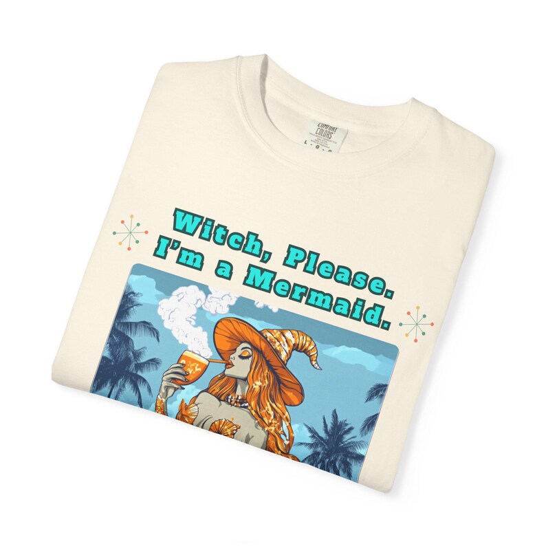 Bruxa, por favor, sou uma sereia | Camiseta retrô Summerween | Camiseta unissex Comfort Colors imagem 10