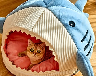 Cute Shark Cat Bed Cave - Aesthetic Pet Furniture, Organic Modern Cat Bed, Handcrafted Cat Bed, Calming Cat Bed, Cat Cave, Animal Lover Gift