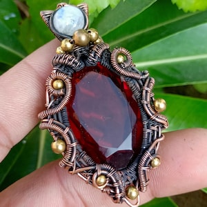 Faceted Garnet Pendant Wire Wrapped Jewelry Pendant Copper Jewelry Pendant Gemstone Jewelry Garnet Jewelry Garnet Gemstone Wire Jewelry