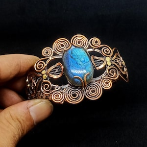 Copper Wire Wrapped Labradorite Bracelet: Handmade Gemstone Bangle