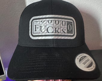 Czapka z daszkiem Zero F*cks Given: awangardowa czapka typu snapback