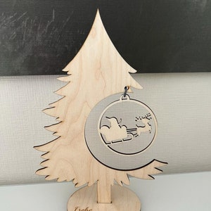 Laser cut Datei Vorlage Frohe Weihnachten Weihnachtsbaum Weihnachtskugeln svg xcs