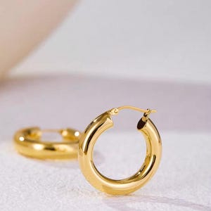 18k Solid Gold AU750 Chunky Tube Hoop Earrings Lightweight Statement Jewelry Hollow Tube