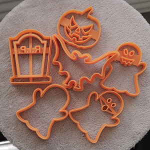 Halloween Cookie Cutters 3D Printed | Autumn | Ghost | Pumpkin | Bat | Graveyard | Baking Accessory | 3D Print