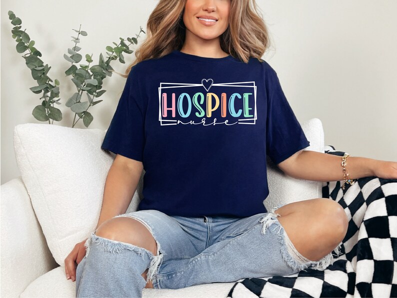 Hospice Nurse T-Shirt: Nurse Appreciation Gift bild 5