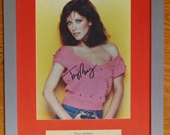 Gesigneerde ingelijste foto Tanya Roberts (vertrouwde bron)