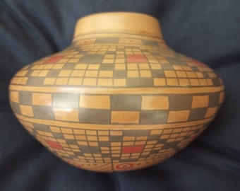 Enrique Pedregon Mata Ortiz Hand Coiled Pottery Vase Mexico Southwest