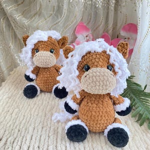 Crochet Horse Plush Toy: Handmade Amigurumi Farm Animal