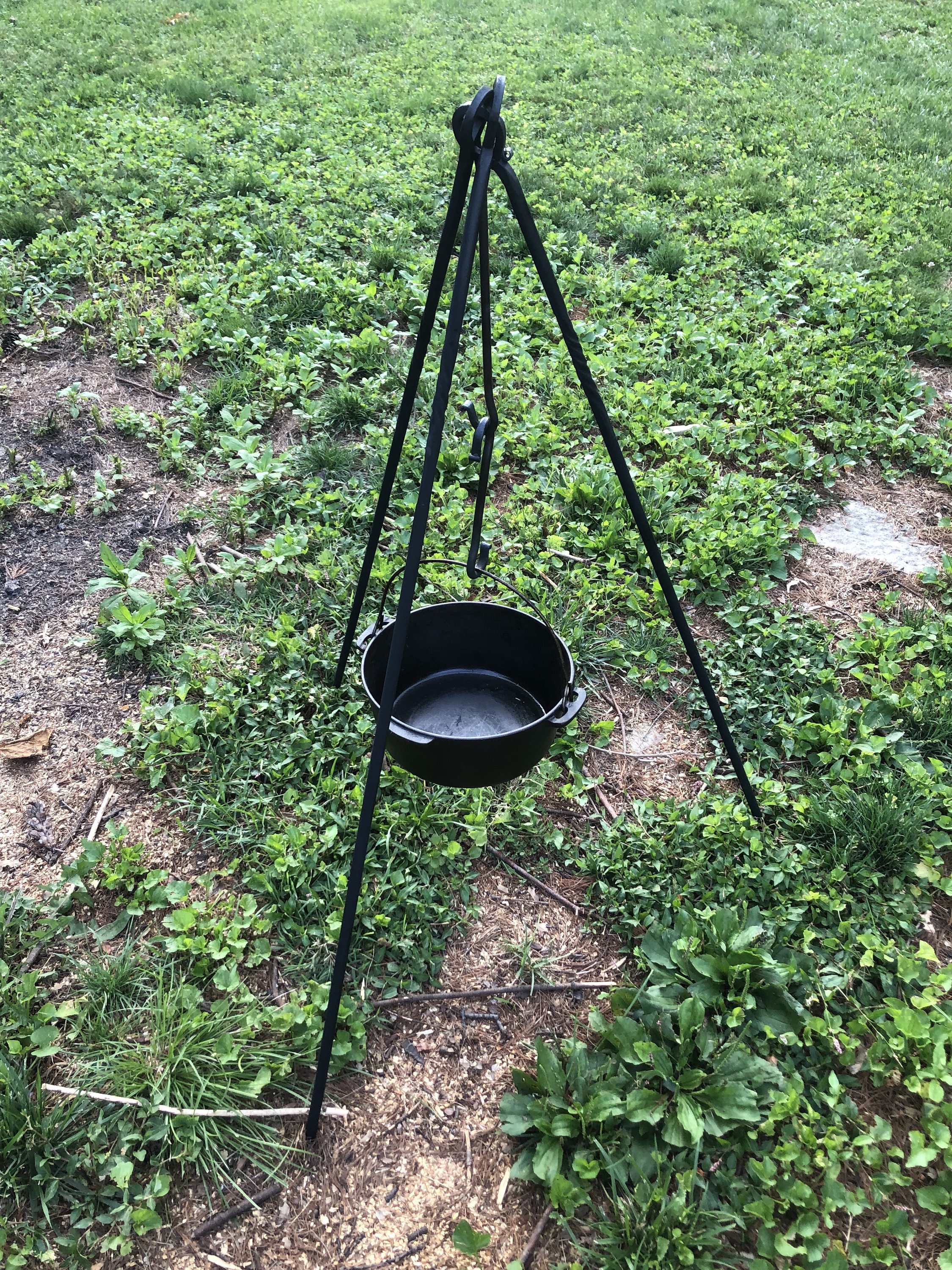 Trépied pour feu de camp, équipement de cuisine pour feu de camp, support de foyer extérieur, trépied de camping amovible résistant aux hautes températures pour la cuisson au four hollandais, jetboil