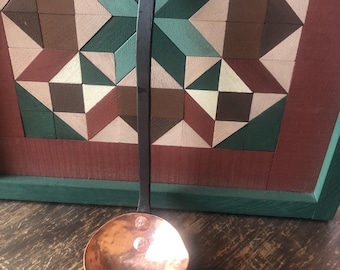 Koperen en stalen pollepel: met de hand gesmeed