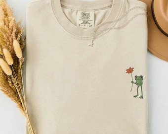 Embroidered Frog Flower Shirt: Cottagecorecorecore Tee, Gift for Frog Lover