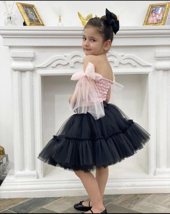 black pink theme dress Hepburn Style Black Pink Bow Tie Flower Long Prom Dresses