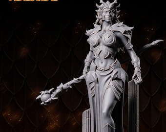 Medora The Dark Queen Miniature: 32mm Scale TTRPG Mini