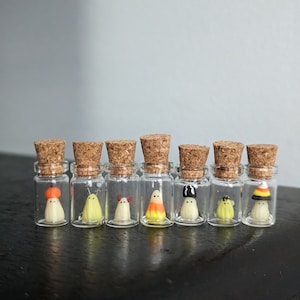 Mini trick or treaters, ghost in a bottle, mini ghost