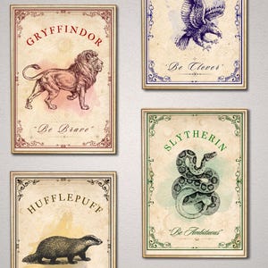 Scuole dei maghi | Set di 4 poster antichi | Orgoglio della Casa | Citazioni ispiratrici | Harry Potter e i Doni della Morte | Arte murale stampabile | Download immediato