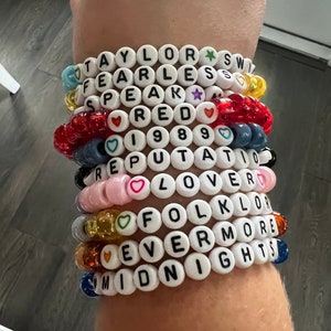 Eras Tour Freundschaftsarmbänder (verschiedene Mengen verfügbar)Taylor Swift Konzert Freundschaftsarmbänder, Trading Armbänder, Swiftie Armbänder