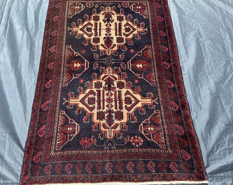 Alfombra de lana baluchi vintage: alfombra tribal afgana de 90 x 150 cm