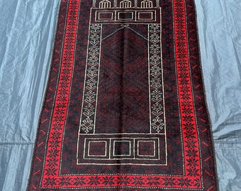 Vintage Handmade Wool Prayer Rug: Small Tribal Afghan Sajjadah (3x4 Ft)