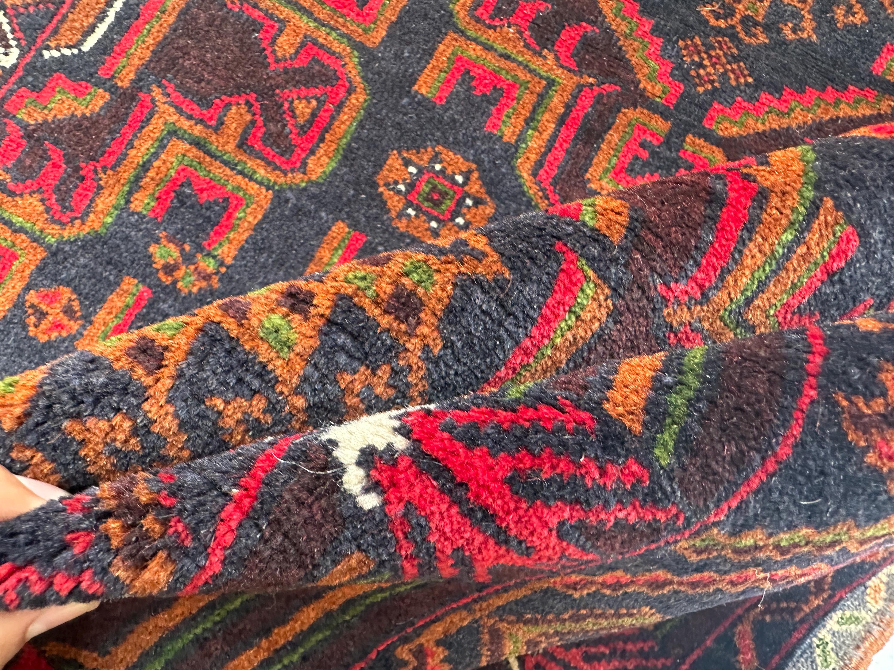 ヴィンテージ バルーチ ウール ラグ: 4x6 アフガニスタン トライバル