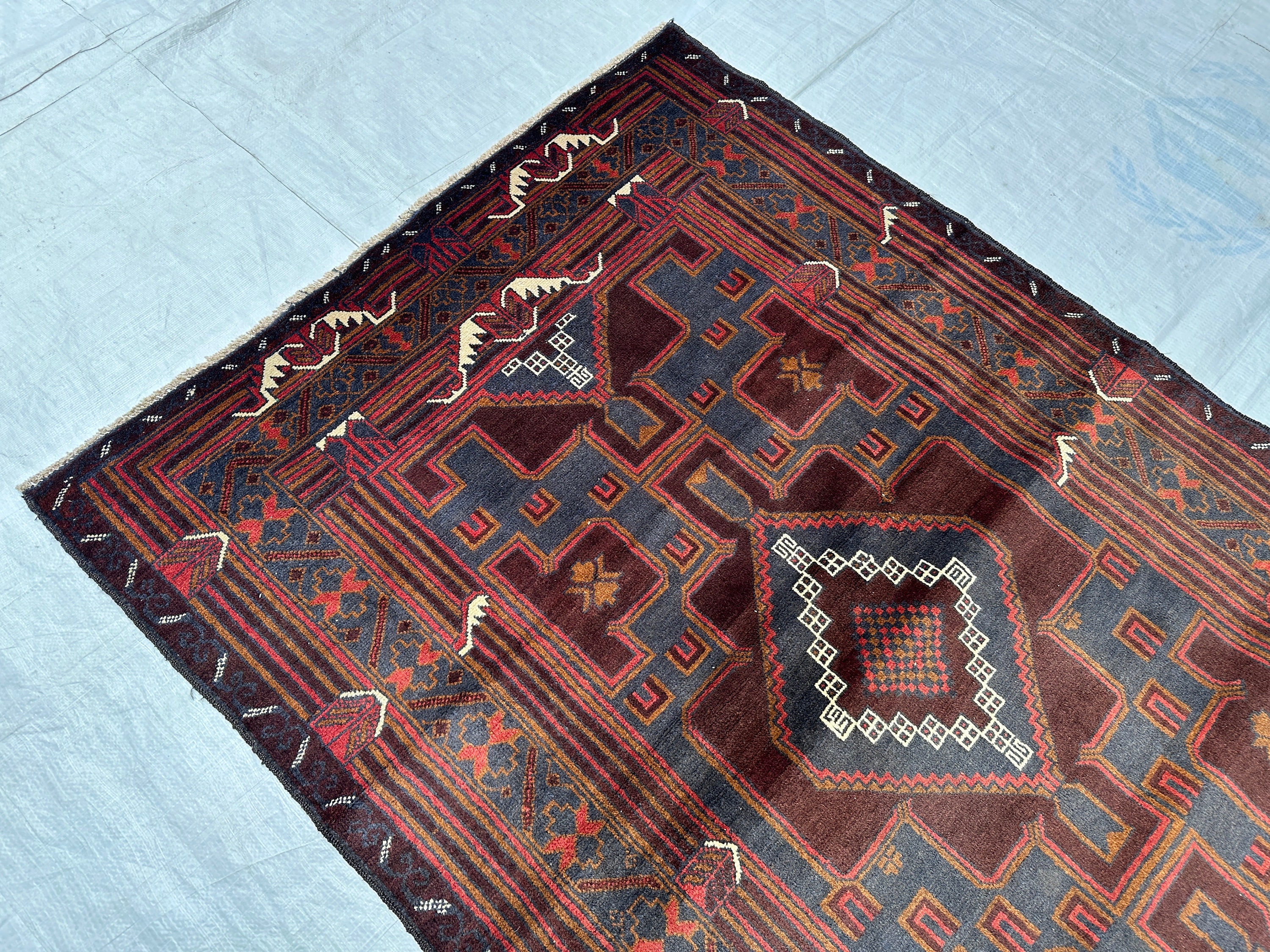 ヴィンテージ バルーチ ラグ：4x7 アフガニスタン ハンドメイド