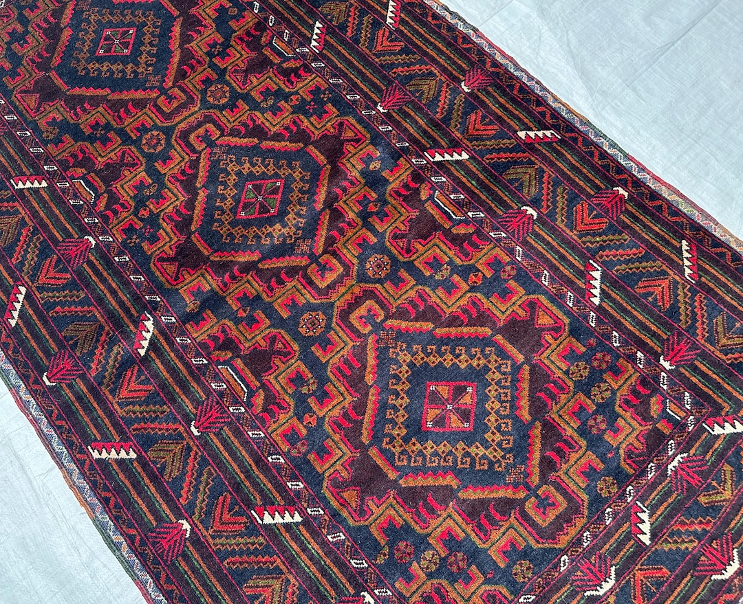 ヴィンテージ バルーチ ウール ラグ: 4x6 アフガニスタン トライバル