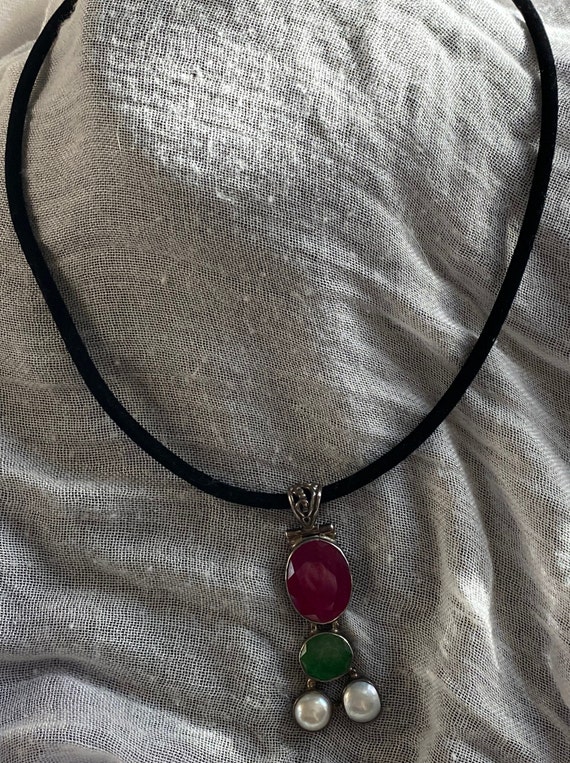 Ruby, emerald and pearl pendant - image 2