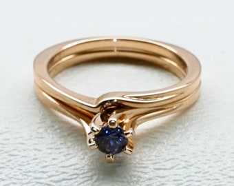 Montana Yogo Sapphire engagement ring set in Rose Gold!