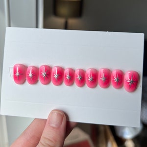 Custom Pink Aura Press On Nails, pink nails, aura nails, long lasting press ons, star nails, press on nails, hand painted nails, nail art