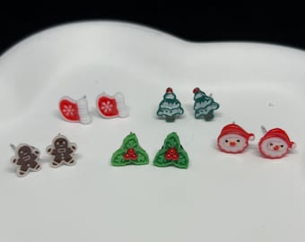 christmas stud Earrings, xmas earrings, festive jewelry, silver earrings, hypoallergenic, winter jewelry, beaded earrings, mini earrings
