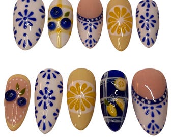 Unhas postiças mediterrâneas pintadas à mão, unhas estilo anos 2000, unhas de limão, unhas com arte 3D, unhas postiças de longa duração, unhas postiças inspiradas no Pinterest, unhas de férias