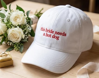Denna brud behöver en broderad varmkorvhatt | Möhippa-keps | Möhippa-accessoarer, brudgåva