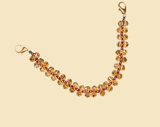 Harmonious, elegant beaded bracelet made of 4 mm electroplated glass beads and seed beads - Handmade jewelry, 15 cm long (size S)