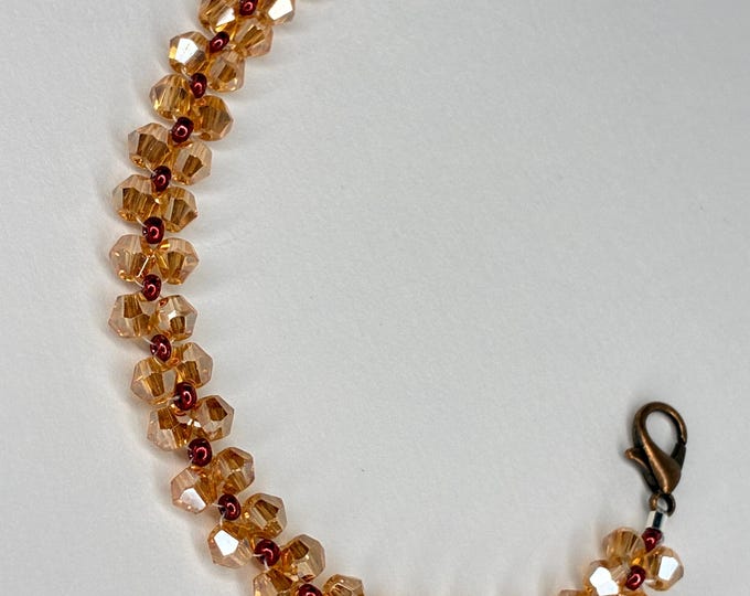 Harmonious, elegant beaded bracelet made of 4 mm electroplated glass beads and seed beads - Handmade jewelry, 15 cm long, with extension