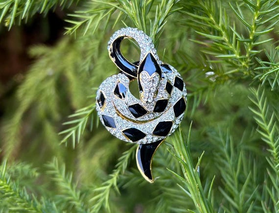 Kenneth Jay Lane Pavé Crystal Snake Faux Pearl Br… - image 2