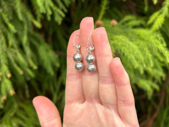 Navajo Pearl Sterling Silver Earrings - image 2