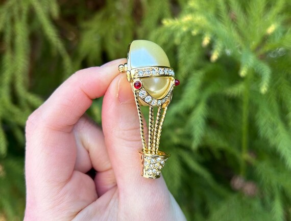 Kenneth Jay Lane Hot Air Balloon Brooch Pin, sign… - image 5