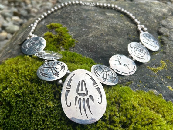 Important Native American Navajo Yazzie Football Coral Sterling Silver Heishi Necklace Important Native American Navajo Yazzie Football Coral Sterling Silver Heishi Necklace
