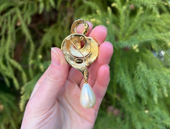 Kenneth Jay Lane Pavé Crystal Snake Faux Pearl Br… - image 4