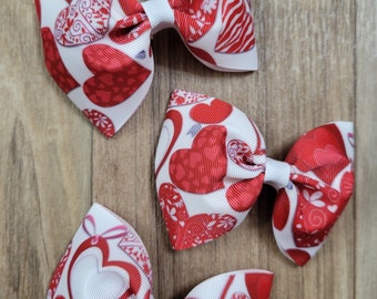 Valentines day bow, red hearts bow, Tuxedo bow, red, hairbows for girls, hearts bow