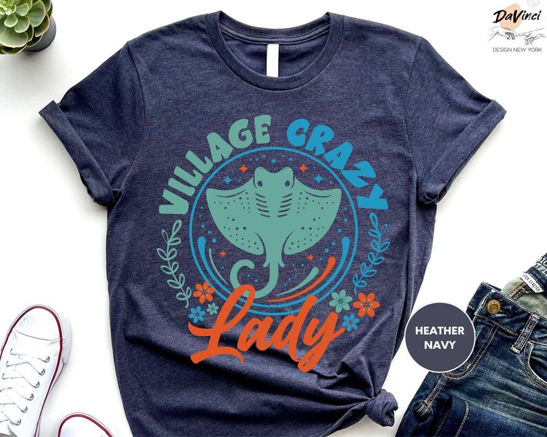 a t - shirt that says vintage crazy lady