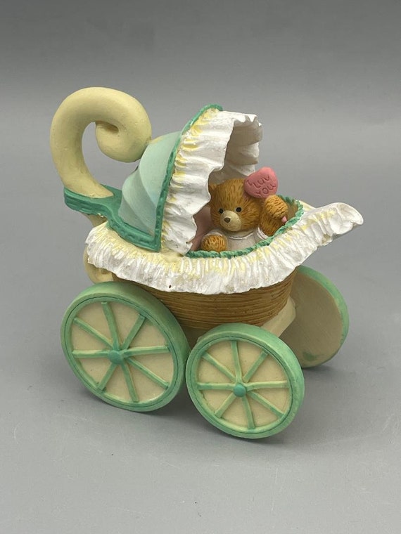 Miniature Carriage Hide Away Trinket - image 1