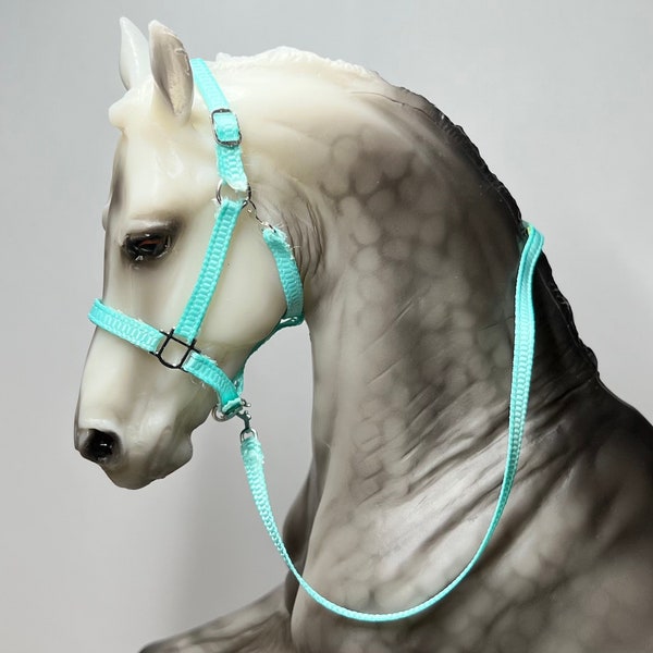 Breyer Model Horse Halter and Lead Rope Traditional 1:9
