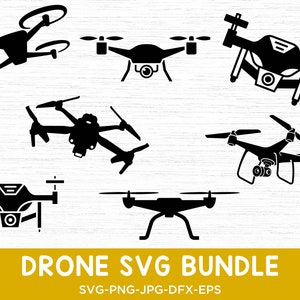 Könnte beinhalten: Eine Sammlung schwarzer Drohnen-Illustrationen in verschiedenen Designs. Das Bild enthält den Text "DRONE SVG BUNDLE" und Dateitypinformationen. Diese Designs eignen sich für Bastelprojekte und digitale Kunst.