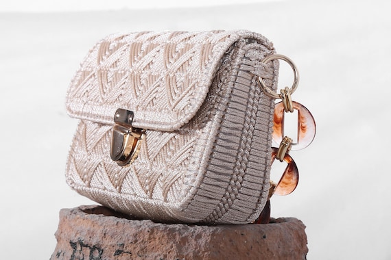 Handmade Crochet Crossbody Bag: Elegant Shoulder Bag