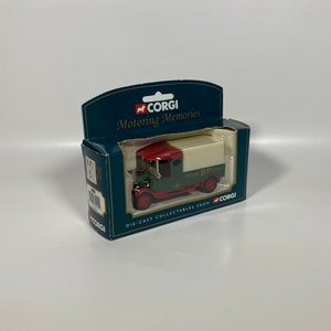 CORGI Diecast Model, Motoring Memories Vintage Motor BP Spirit.