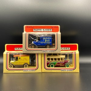 3 Vintage Lledo Promotional Diecast Models, Illinois Miniature Toy Show, Brighton Belle Coach,  Darkshire Post van